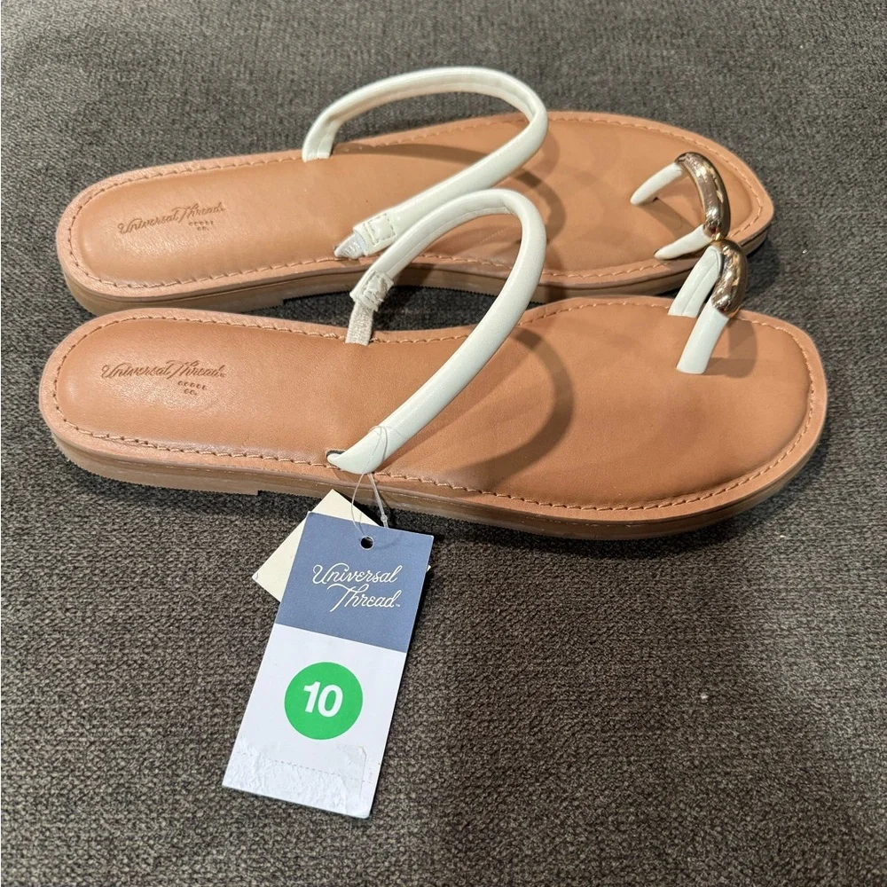 UNIVERSAL THREAD Women's Clara Toe Ring sandal cream/gold size various - Picture 3 of 6